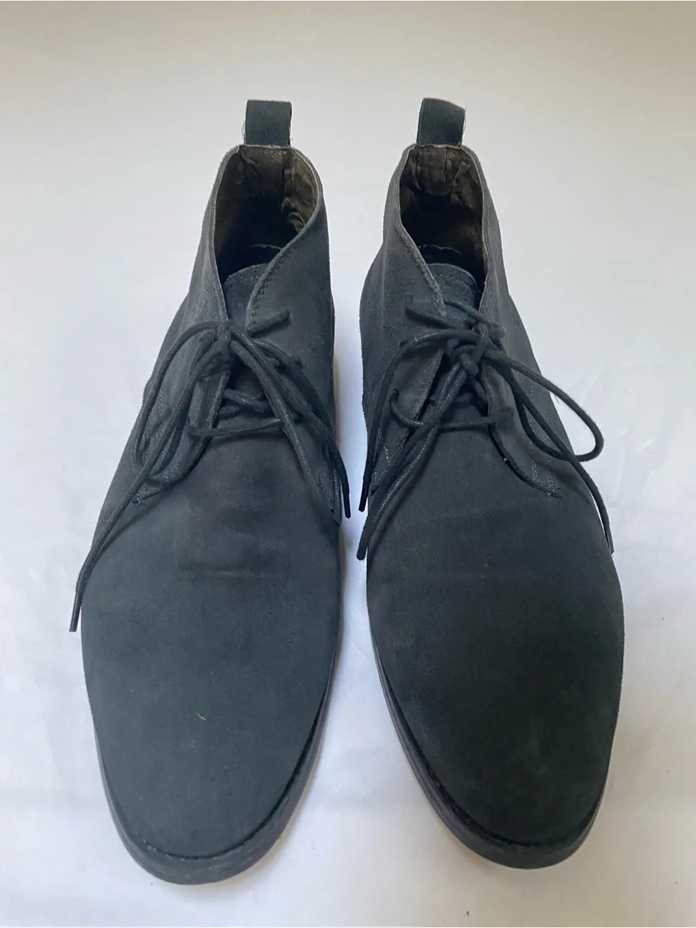 Gray Men's Suede Chukka Boots